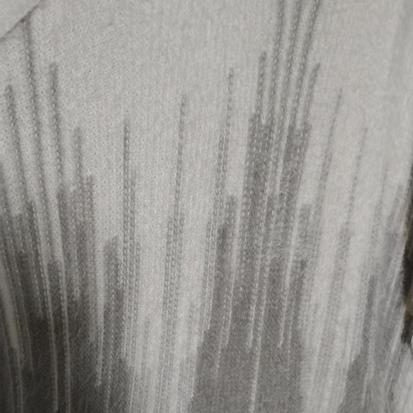 Cozy Knit Sleeveless Sweater Vest - Cream and Gray - Picture 3 of 5